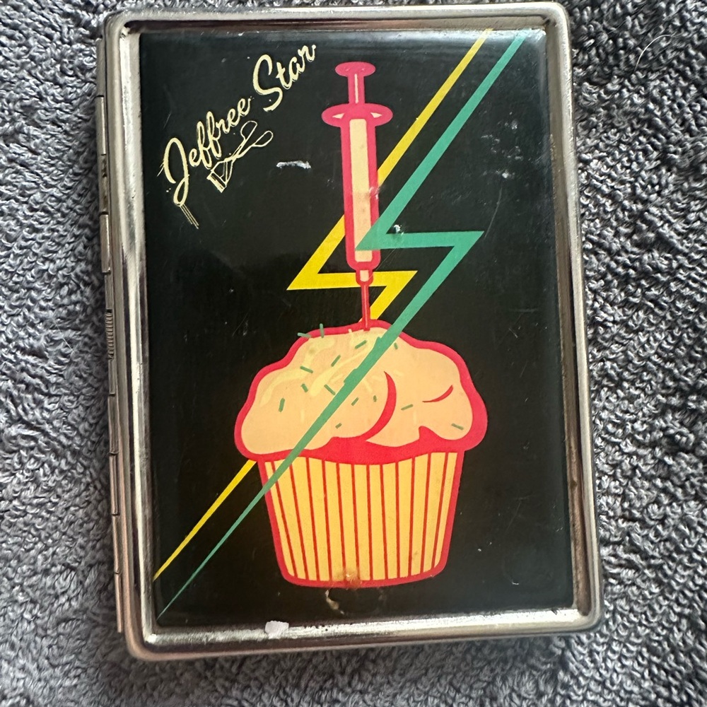 Jeffree Star Cupcake Design ID Case Vintage